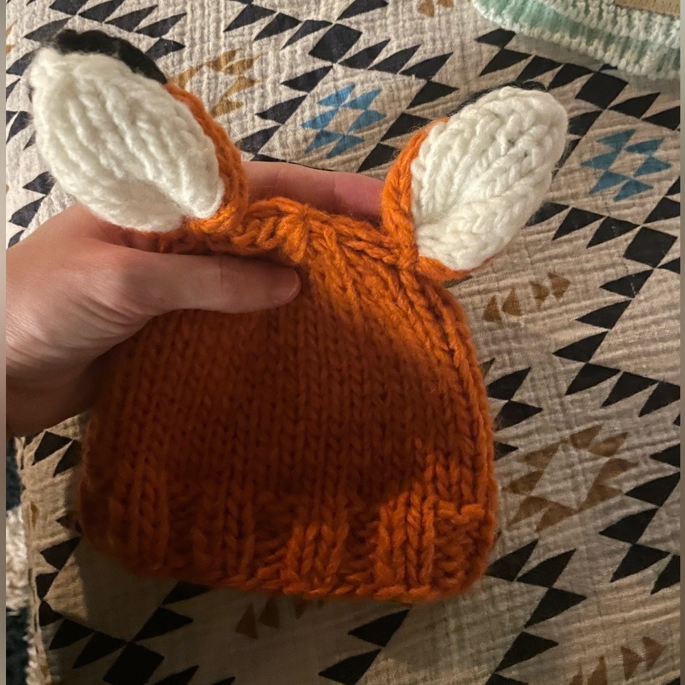 Newborn fox hat